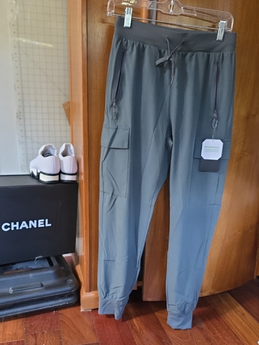 Women's Dark Green Drawstring Cargo Jogger Pants